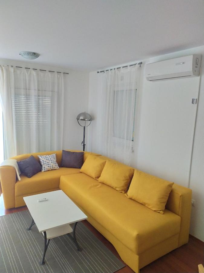 Zobic Family Apartments Rab Town Exterior foto