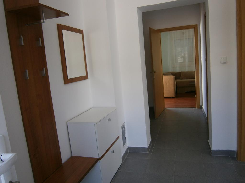 Zobic Family Apartments Rab Town Exterior foto
